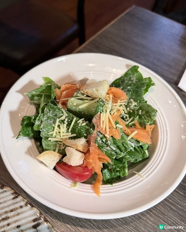 煙三文魚鮑魚意粉😋！尖咀二人餐！