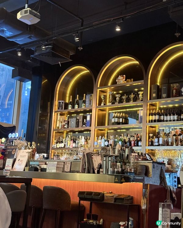 煙三文魚鮑魚意粉😋！尖咀二人餐！