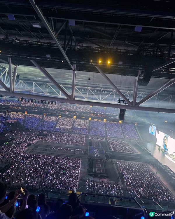 座位510山頂，好好睇 svt快d再黎香港要13個人