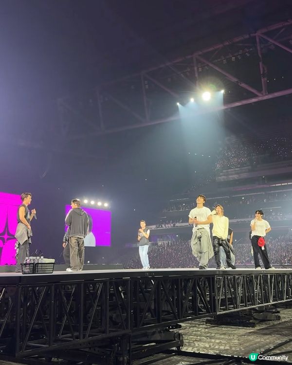 排咁耐爭到第一排 一見到Seventeen所有辛苦都唔記得曬