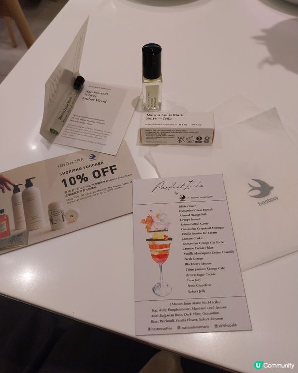 這間日式甜品店很簡潔舒服，食材選用日本，值得一試。