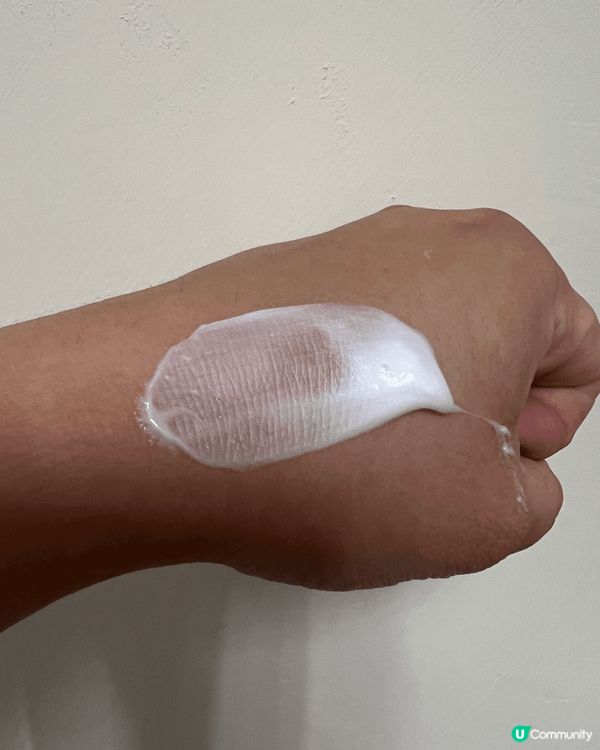 今次推介呢款凡士林潤膚露，呢款潤膚露係專為乾燥肌膚設計，它以...