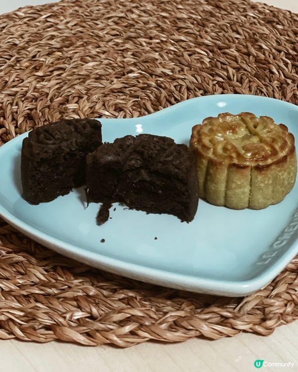 Threads界名物 超濃開心果黑芝麻月餅🥮