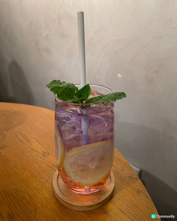 西班牙烤乳豬皮脆肉嫩