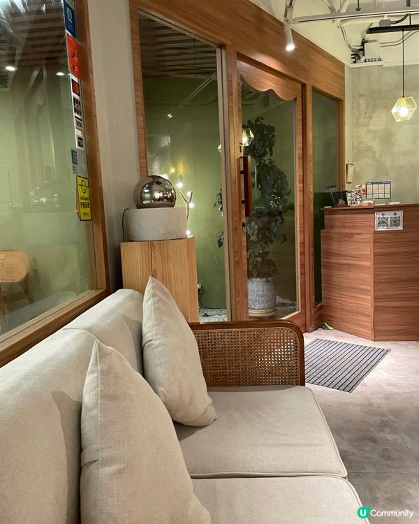 西班牙烤乳豬皮脆肉嫩