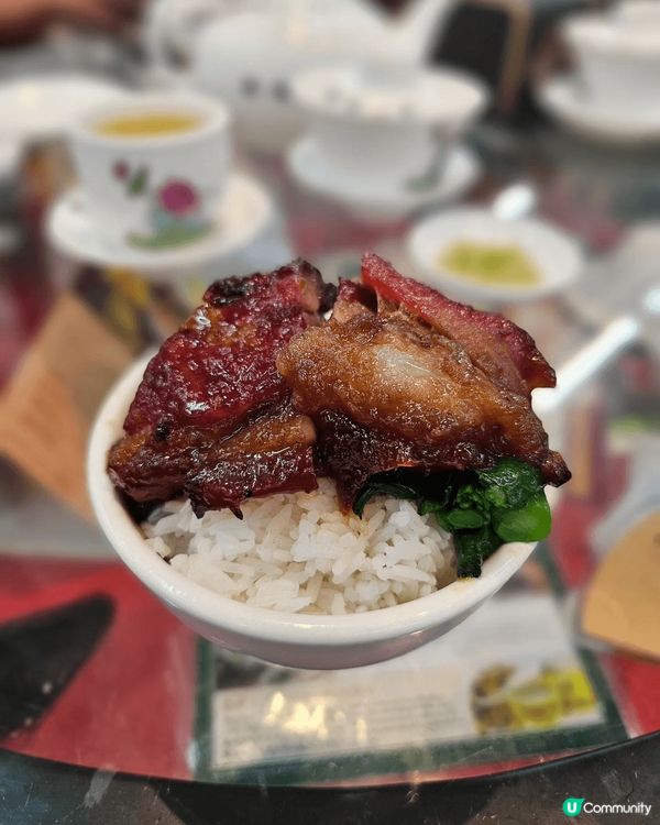 中環蓮香樓水滾茶靚，肥义燒免切，尖沙咀歎正中龟茗膏