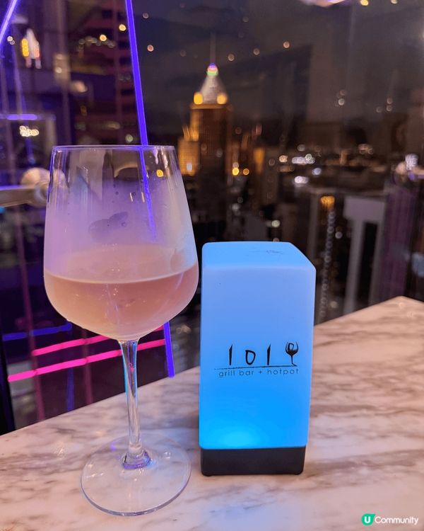 101手工涮涮鍋位於銅鑼灣midtown29樓，這家台式火鍋...