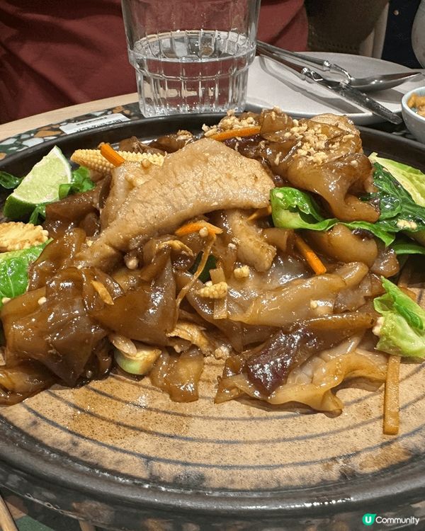 食物賣相吸引又好食，環境乾淨闊落又舒服