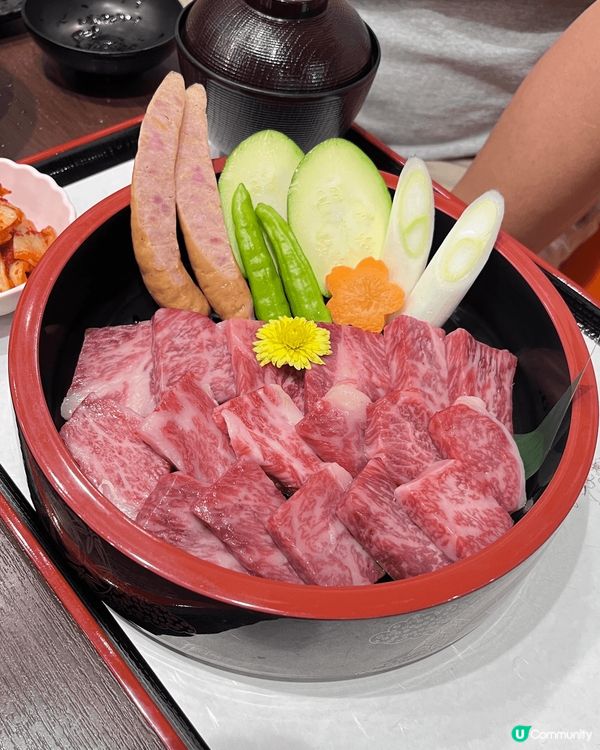東京是個很適合逛街和周圍吃美食的地方，特別是燒肉，真的十分好...