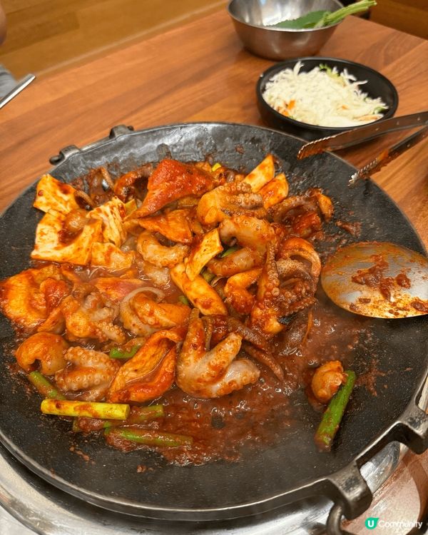 韓國節目介紹位於的明洞燉排骨，骨肉分離肉質超爽口。 
