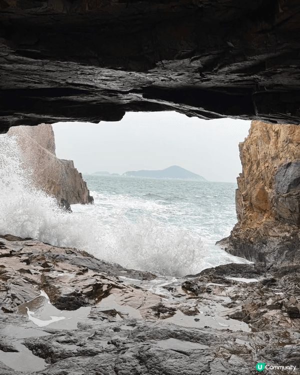 鶴咀-在香港島東南端的一個景點，一個擁有美麗海岸線的地方，波...