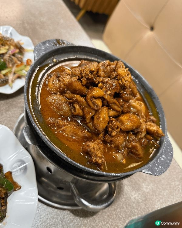 親民價，麻辣魚春魚卜煲同爽脆魚皮必食，口感一流。系筲箕灣天悅...