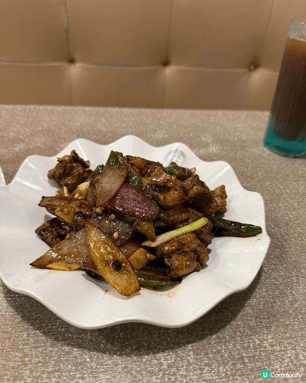 親民價，麻辣魚春魚卜煲同爽脆魚皮必食，口感一流。系筲箕灣天悅...