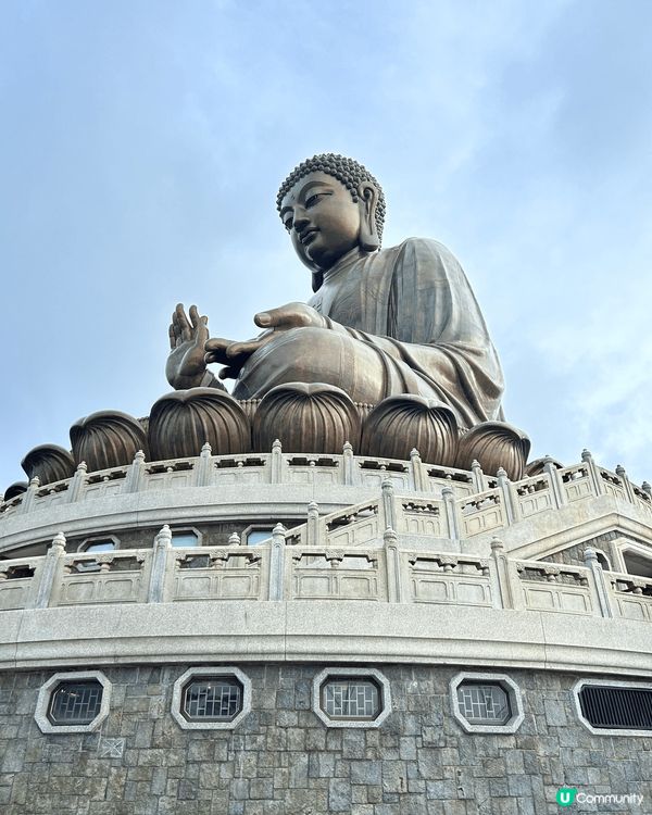 有2張是位於尖沙咀的諾士佛臺音樂餐廳，叫Staro，這裡環境...