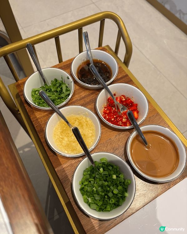 朝天門滾滾紅油美食靚景：享受101樓高空非遺火鍋