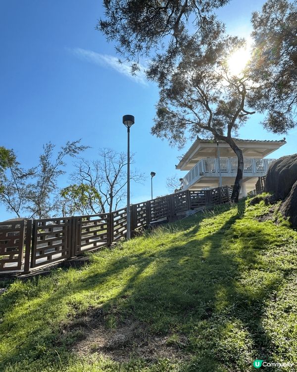 長洲、海洋公園以及迪士尼均是香港特別有特色、而且不論本地及遊...