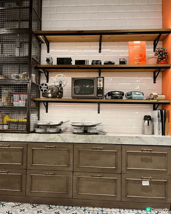 位於尖沙咀iSquare的上海婆婆336主打上海菜，餐廳環境...