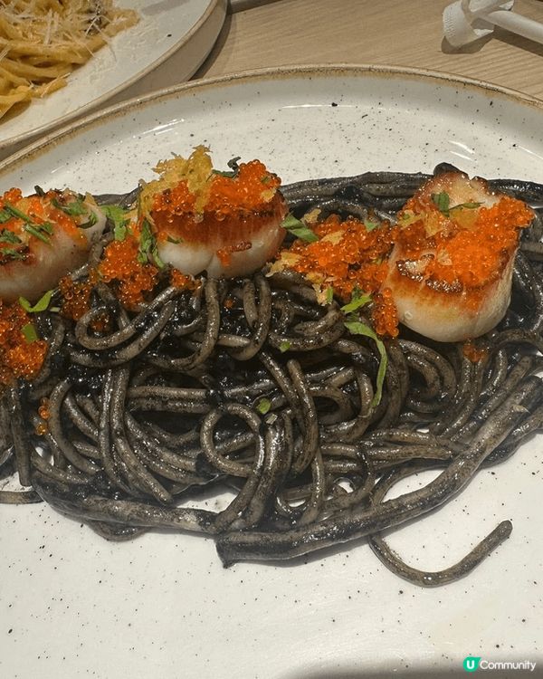 啱啱9月尾去意粉屋食飯慶祝生日，送生日甜品，又靚又好食！😋...