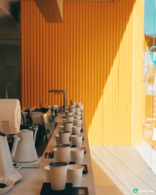 1. 尖咀證券咖啡店☕！世界級咖啡師坐鎮！黃色空間超正！😎