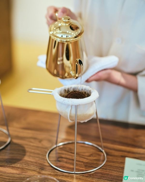 BLUE BOTTLE STUDIO僅有6席的沉浸式咖啡體驗