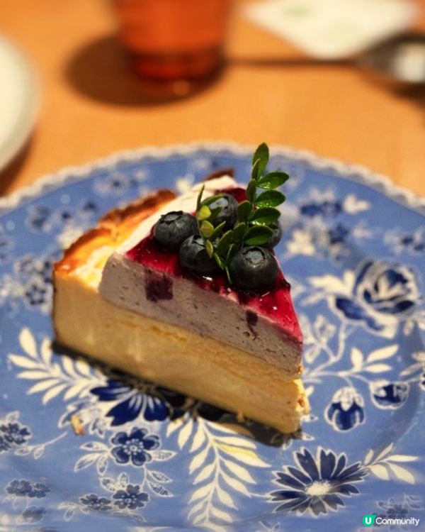 藍莓芝士蛋糕🤤！酸甜滋味，回味無窮😋！