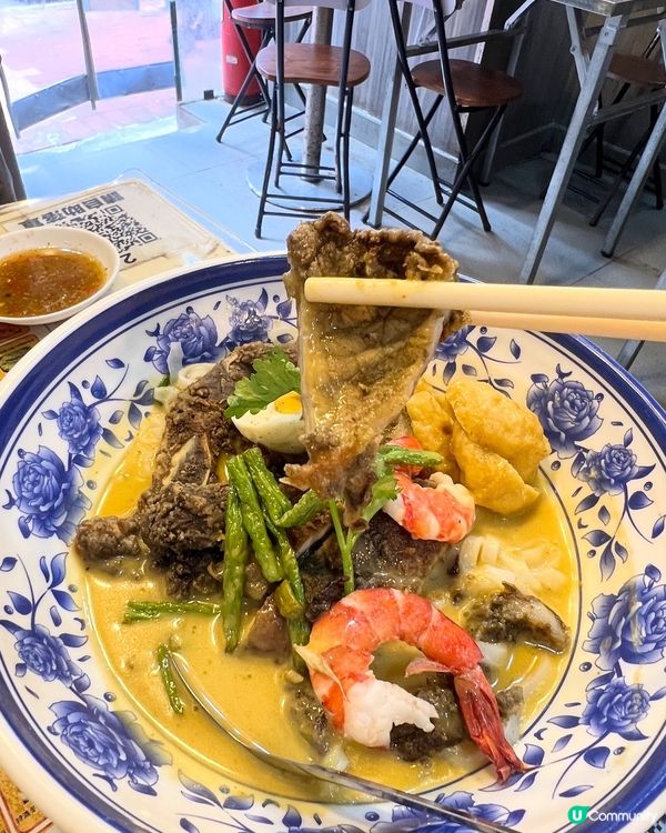 🥪越南菜大碟湯夠濃法包超脆