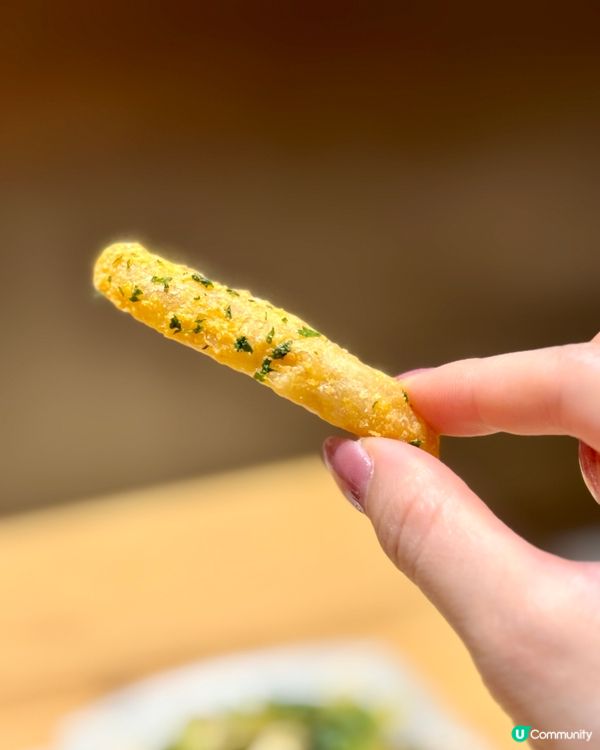 灣仔利東街🍔！3米高利是封打卡📸！安格斯黑牛漢堡🤤！