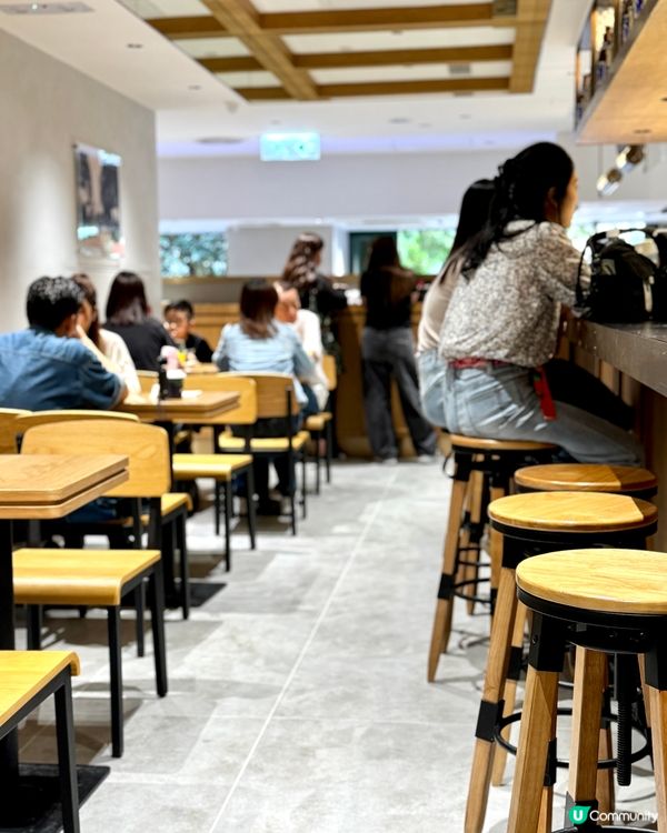 灣仔利東街🍔！3米高利是封打卡📸！安格斯黑牛漢堡🤤！