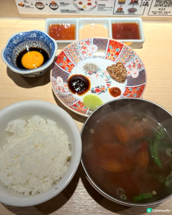 和牛漢堡排份量足料！