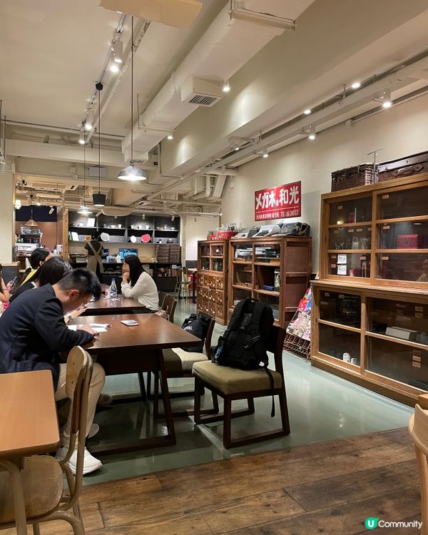 懷舊校園風餐廳