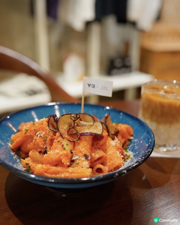 Y-3 x Loop Kulture pop-up café...