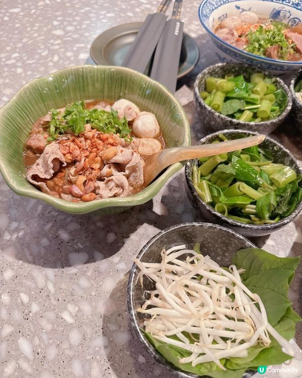 曼谷爆紅天花界船麵