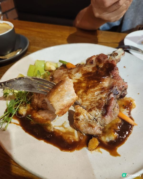 海之戀西餐🤤龍蝦湯+豬扒超正！😋