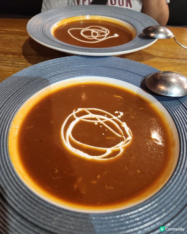 海之戀西餐🤤龍蝦湯+豬扒超正！😋