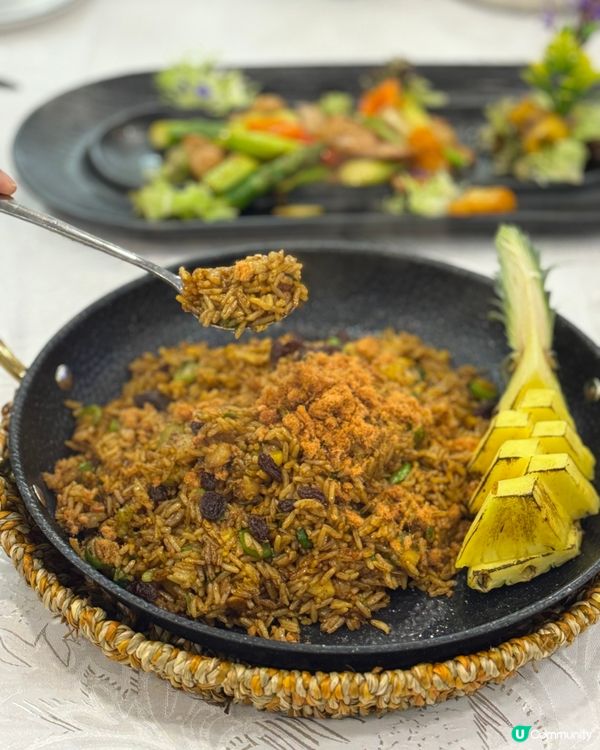 在南華體育會體育中心吃粵菜