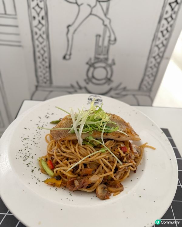 ULURU🖤🤍黑白夢幻餐廳|進入二次元童話世界