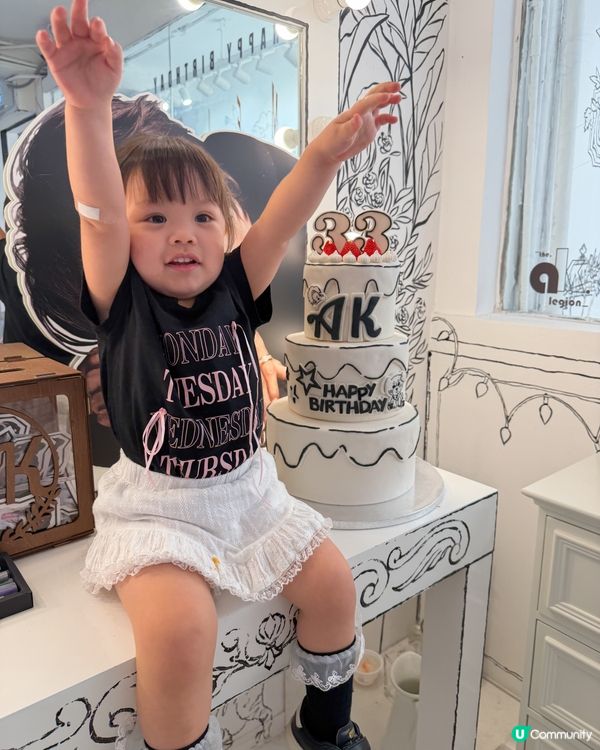 ULURU🖤🤍黑白夢幻餐廳|進入二次元童話世界