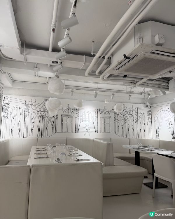 ULURU🖤🤍黑白夢幻餐廳|進入二次元童話世界