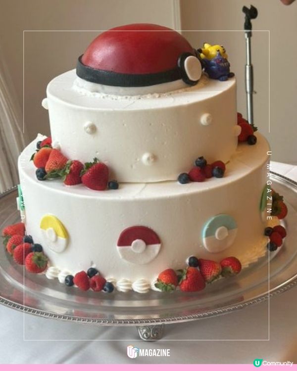 日本新人舉辦《寵物小精靈》婚禮！狂熱粉絲實現童年夢想日本一對新人均是《寵物小精靈》的熱衷粉絲，舉辦婚禮時便以小精靈為主題，所有佈置、蛋糕甚至服裝都加入小精靈元素！現場更會播放著耳熟能詳的Pokémon BGM音樂和音效。