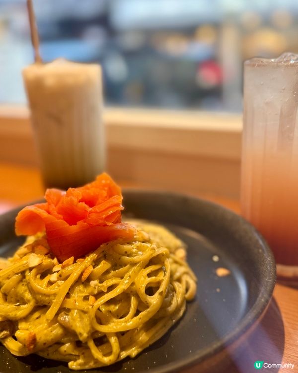 躺在雲朵上的梳乎厘班戟