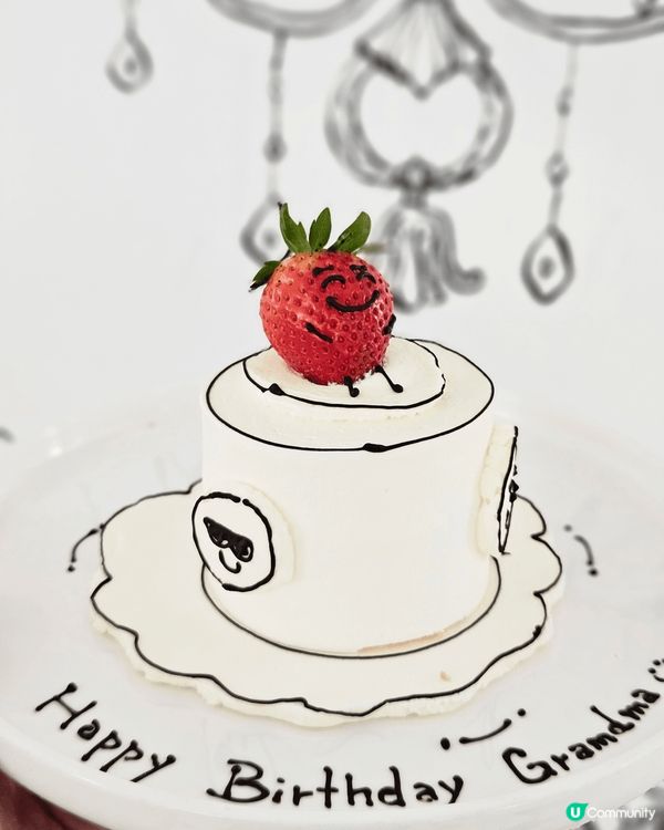 婆婆就嚟生日喇👑今日黎到ULURU慶祝🎊餐廳牆面、家具同裝飾...