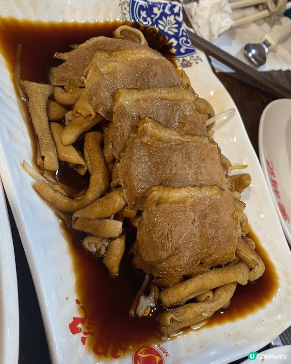 五個女仔食十個送，真係好開心，仲要差不多全清。已經識左十幾年...