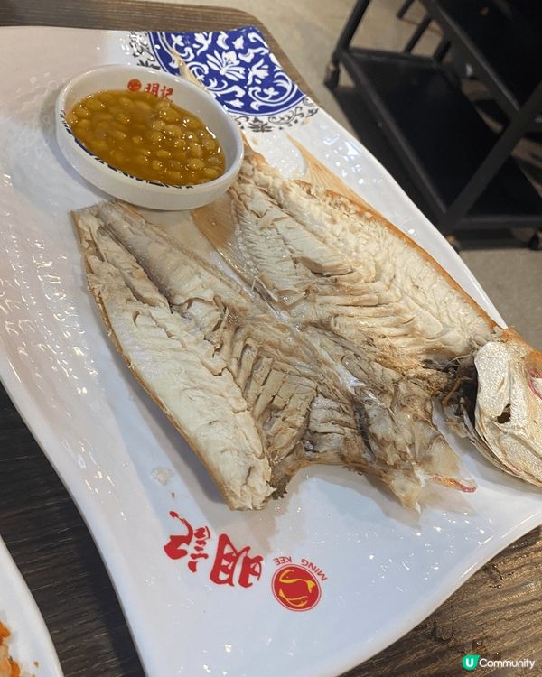五個女仔食十個送，真係好開心，仲要差不多全清。已經識左十幾年...