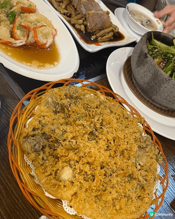 五個女仔食十個送，真係好開心，仲要差不多全清。已經識左十幾年...