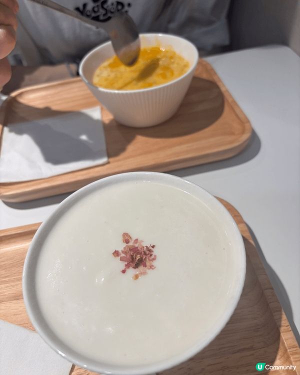 我好鍾意食甜品，尤其係雪糕、芒果糯米飯、蛋糕、糖水、Panc...