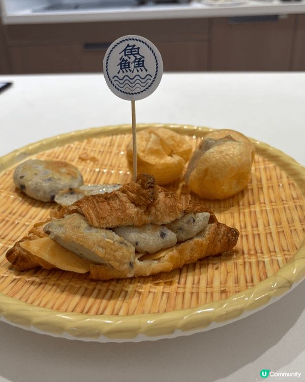 入口外層輕脆，內裡卻如豆腐般綿密，難怪被稱為「魚做的豆腐」！...