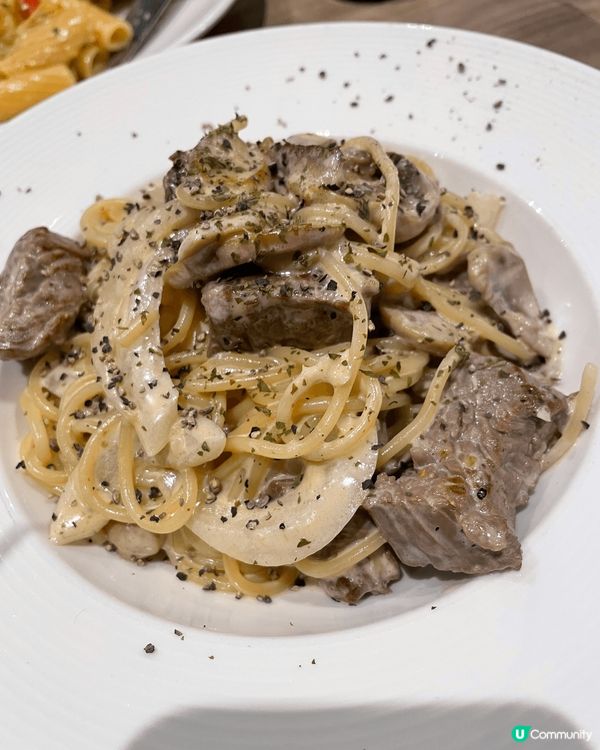 身為香港人，平時鍾意食媽咪飯，間中都會出街搵舌尖上的快樂，今...