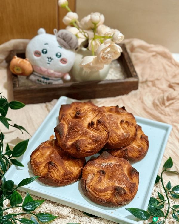 我好鐘意食甜品，平時唔止影相，仲會自己整啲酥皮包、水果忌廉芝...