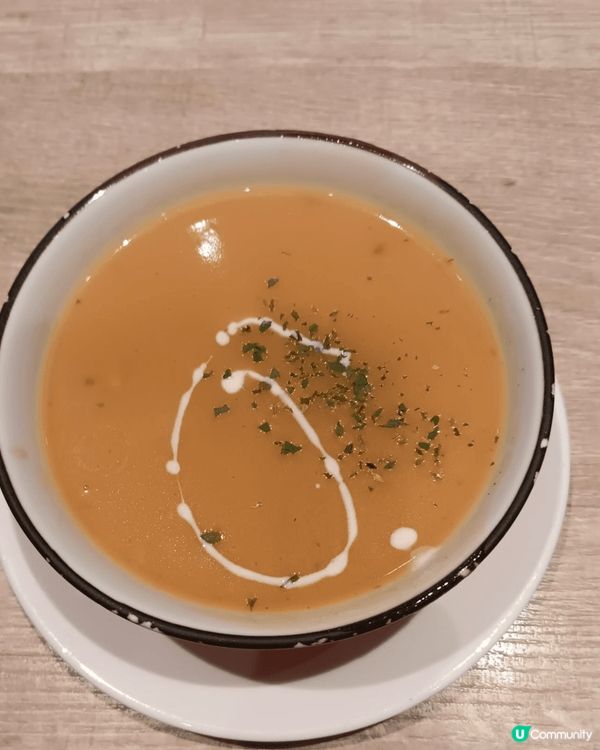 唔使埋喺單獨1個人食還是朋友聚餐，都可以來Pizza Hut...