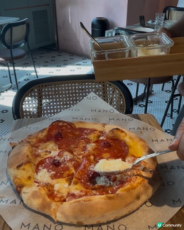 又要嘆個 brunch 💕 食個意式辣肉腸薄餅